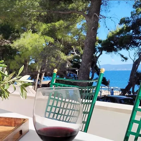 Beachfront Suncana Bol