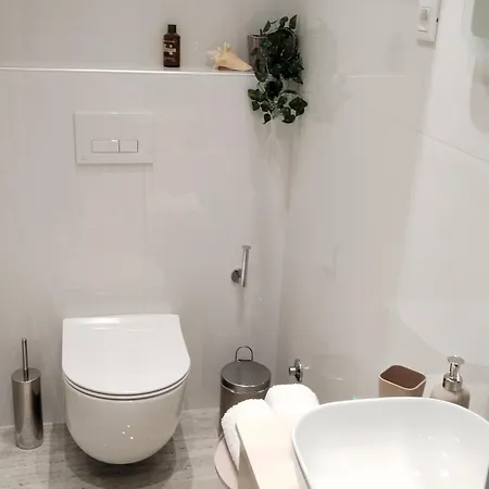 Beachfront Suncana * Bol