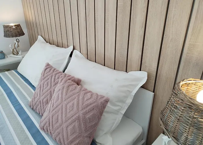 Beachfront Suncana Apartman *