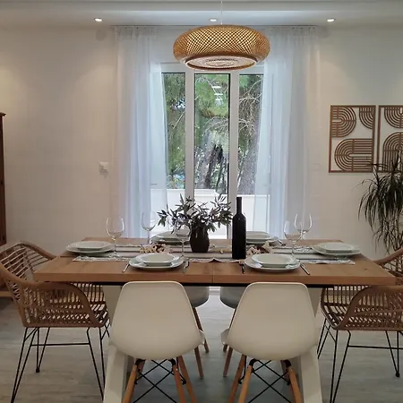 Beachfront Suncana Bol