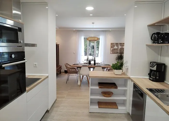 Beachfront Suncana *