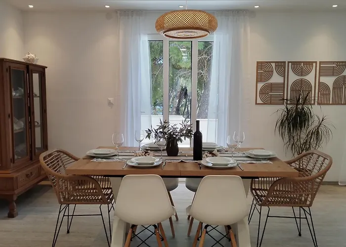 Beachfront Suncana Bol