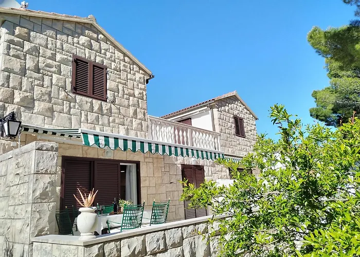 Beachfront Suncana * Bol